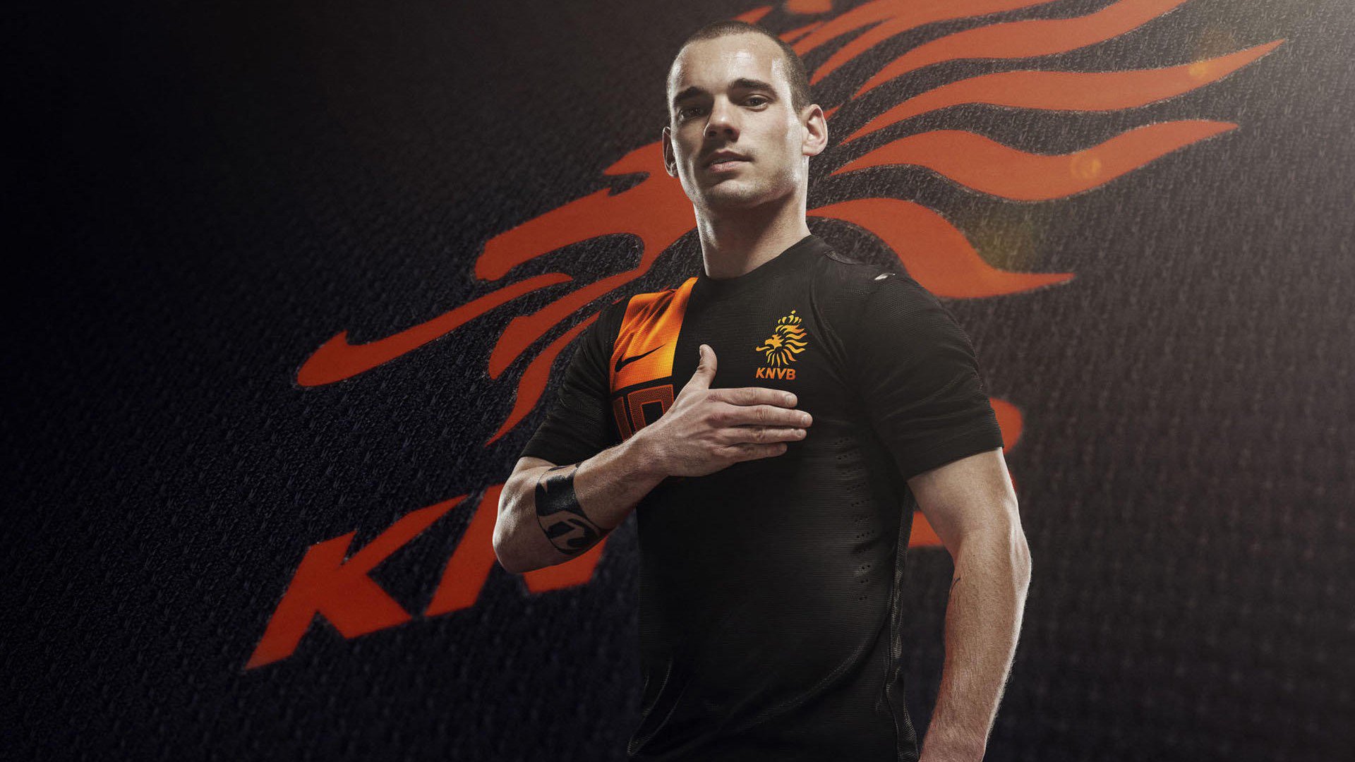 职业拳击三大组织统一战 争议性判罚引发媒体与拳迷激烈讨论